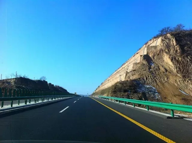 青海共玉高速公路 青海共玉高速公路
